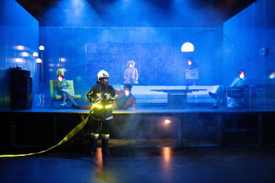 Next Liberty Kindertheater in Graz_Inszenierungsfoto BIEDERMANN UND DIE BRANDSTIFTER_0026© Lex Karelly