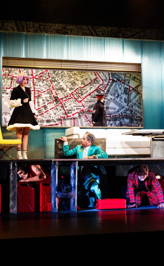 Next Liberty Kindertheater in Graz_Inszenierungsfoto BIEDERMANN UND DIE BRANDSTIFTER_0026© Lex Karelly