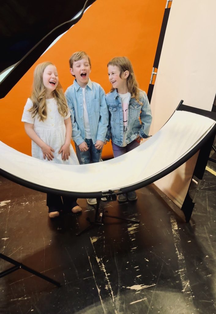 Next Liberty_Kindertheater in Graz_Making Of Fotoshooting Spielzeitbuch 2026/2027