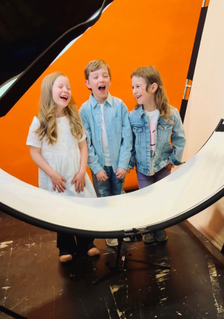 Next Liberty_Kindertheater in Graz_Making Of Fotoshooting Spielzeitbuch 2026/2027