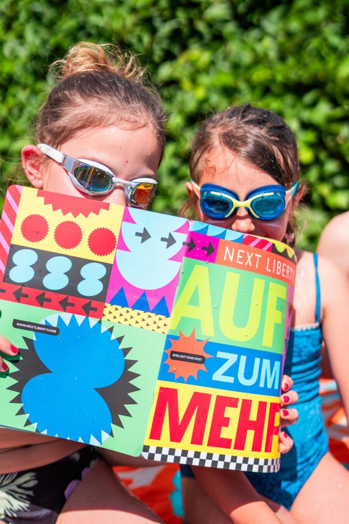 Next Liberty_Kindertheater in Graz_Spielzeitbuch 2026/2027 (c) Lex Karelly