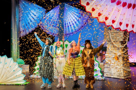 Next Liberty_Kindertheater in Graz_Applausfoto DAS NEINHORN (c) Stella